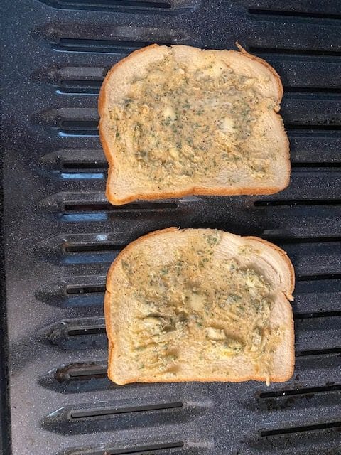 Bread with garlic butter